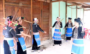 Nghệ nhân Hù Cố Xuân với việc gìn giữ, bảo tồn văn hóa truyền thống dân tộc Si La