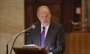 Cựu vương Tây Ban Nha Juan Carlos quyết định sống lưu vong