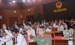 Miễn nhiệm chức danh Chủ tịch HĐND, Chủ tịch và Phó Chủ tịch UBND tỉnh Quảng Nam
