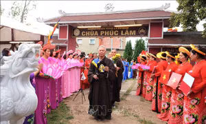Xúc động ngày lễ Vu Lan báo hiếu tại chùa Phúc Lâm ở Đức