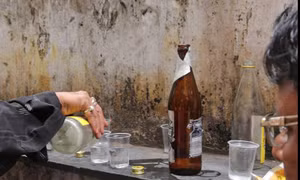  72 người tử vong do uống rượu không rõ nguồn gốc