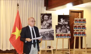 Gặp gỡ những học giả, nhà báo Brazil yêu mến Bác Hồ