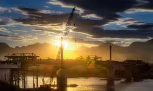 Quyết tâm thông xe kỹ thuật cầu Hòa Bình 2 trong tháng 9/2021