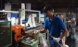 Số lượng lao động nước ngoài tại Nhật Bản lần đầu vượt mốc 2 triệu người