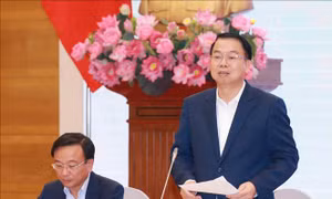 Họp báo Chính phủ: Thanh lọc các công ty chứng khoán, công ty quản lý quỹ yếu kém