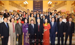 Tổng Bí thư Nguyễn Phú Trọng và tình yêu văn học