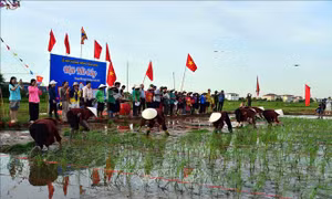 Lễ hội Xuống đồng khơi dậy giá trị di sản văn hóa vùng đảo Hà Nam