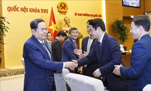  Chủ tịch Quốc hội gặp mặt các đại sứ, trưởng cơ quan đại diện ngoại giao Việt Nam ở nước ngoài