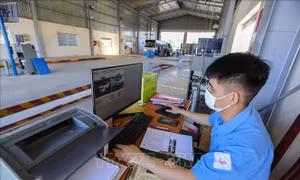 Gần 90% đơn vị đăng kiểm hoạt động trở lại, cơ bản giải quyết ùn tắc