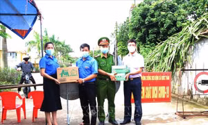 Tiếp sức cho người dân vùng dịch và lực lượng tuyến đầu phòng, chống COVID-19