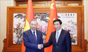 Tổng Bí thư, Chủ tịch nước Tô Lâm hội kiến Chủ tịch Chính hiệp toàn quốc Trung Quốc Vương Hộ Ninh