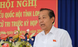 Cử tri Long An đề nghị xử lý nghiêm các vụ án tham nhũng để răn đe