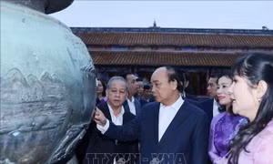 Thủ tướng: Sớm hoàn thiện dự thảo chính sách đặc thù cho Thừa Thiên - Huế