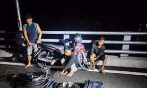 Bắt nhóm đối tượng chuyên cắt trộm dây cáp điện