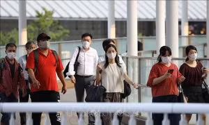 'Cơn sóng thần' COVID-19 lại nổi trên 'đất nước Mặt trời mọc'