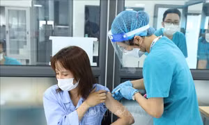 Phát động chiến dịch truyền thông 'Tiêm vaccine - Vững niềm tin'