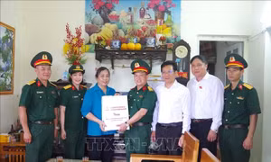 Nối dài nghĩa tình đồng đội