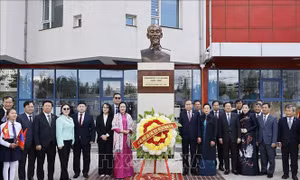 Chủ tịch Quốc hội thăm Trường mang tên Chủ tịch Hồ Chí Minh tại Mông Cổ
