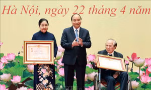 Chủ tịch nước trao tặng danh hiệu cao quý cho các cá nhân của Liên hiệp các hội khoa học và kỹ thuật Việt Nam