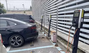 Chuyển đổi sang xe điện: Kinh nghiệm từ Trung Quốc
