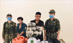 Thanh Hóa: Bắt quả tang 2 đối tượng vận chuyển trái phép ma túy
