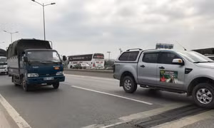 Từ ngày 16/3, giảm tốc độ tối đa của ô tô trên cầu Thanh Trì xuống 60km/h