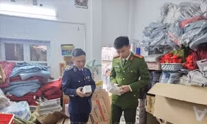 Tăng kiểm soát thị trường, hỗ trợ người dân tiêu thụ hàng hóa Tết