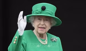 Nhìn lại cuộc đời của Nữ hoàng Anh Elizabeth II