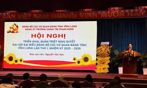 Lan tỏa luồng sinh khí mới để đưa nghị quyết vào cuộc sống