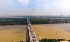 Hà Nội bố trí làn đường dành riêng cho xe máy trên cầu Thanh Trì