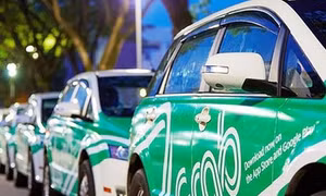 Doanh nghiệp vận tải điều chỉnh giá cước dịch vụ trước việc giá xăng dầu tăng cao