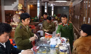 Ban hành Quy chế tiếp nhận, xử lý tin báo về buôn lậu, gian lận thương mại 