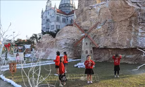 Rộn ràng không khí Giáng sinh ở các xứ đạo Hà Tĩnh