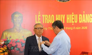 Đảng viên cao niên tiếp tục đóng góp cho sự phát triển của địa phương