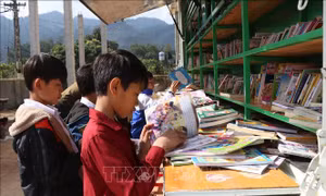 Đưa văn hóa đọc đến với học sinh vùng cao biên giới