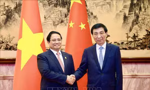 Thủ tướng Phạm Minh Chính hội kiến Chủ tịch Chính hiệp toàn quốc Trung Quốc Vương Hộ Ninh