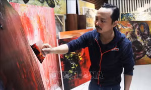 Người họa sĩ thổi hồn vào tranh vẽ trâu