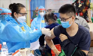 Quỹ vaccine phòng COVID-19 còn hơn 1.725 tỷ đồng