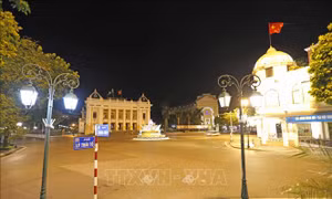 Hà Nội tuyên truyền, cổ động trực quan kỷ niệm 76 năm Cách mạng Tháng Tám và Quốc khánh 2/9