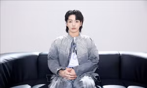 Đĩa đơn 'Seven' của Jungkook trở thành quán quân Billboard Hot 100