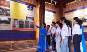 Khai mạc Triển lãm 'Di sản của Danh nhân văn hóa Lê Quý Đôn'