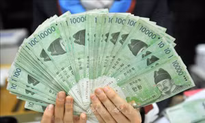 Hàn Quốc kích hoạt hàng loạt biện pháp do tình hình thị trường 'rất nghiêm trọng'