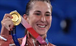 Olympic Tokyo 2020: Tay vợt Belinda Bencic giành huy chương vàng đơn nữ