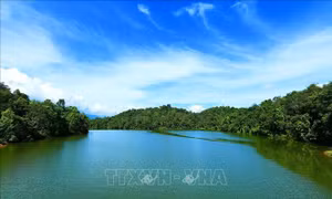 Phong cảnh Hồ Pá Khoang