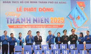 Thể hiện tình yêu nước, trách nhiệm xã hội của đoàn viên, thanh niên