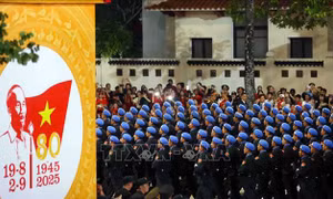 Tự hào Cờ đỏ Sao vàng (Bài 2)