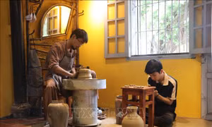 Bảo tồn và phát triển nghề gốm cổ truyền ở Việt Nam