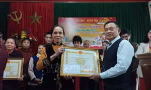 Nét đẹp chúc thọ, mừng thọ đầu xuân