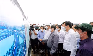 Các công trình giao thông hoàn thành sớm thì người dân được lợi