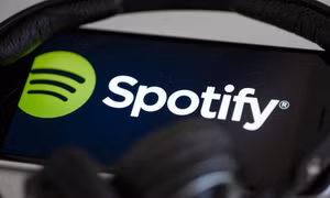Spotify kiện Apple Music cạnh tranh không lành mạnh